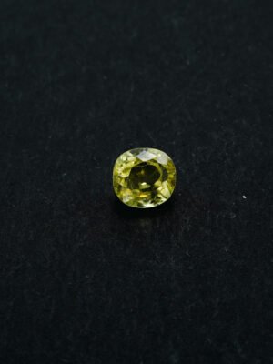 Pukhraj - Yellow sapphire - 4.850 Carats